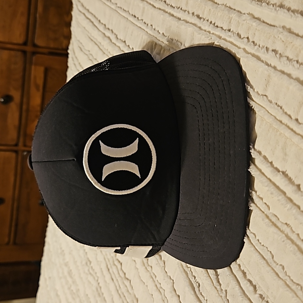 Hurley Trucker hat